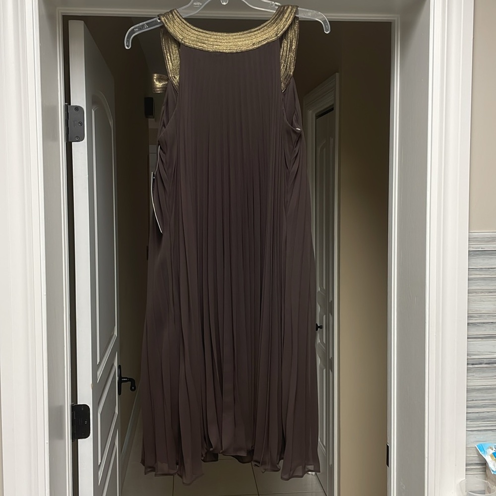 New SIGNATURE by Robbie Bee Dress🤎 - Picture 12 of 15